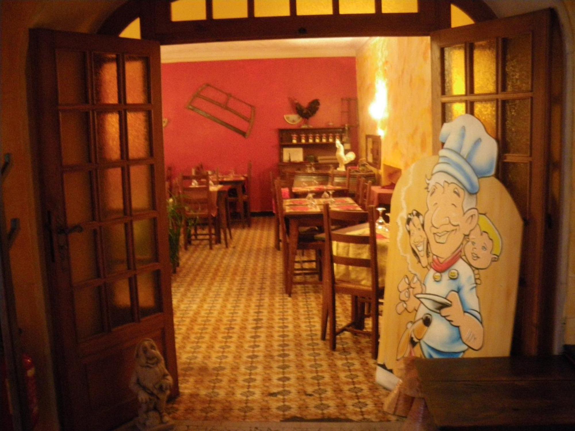Hotel Restaurant Du Lion D'Or Château-Chinon Zewnętrze zdjęcie