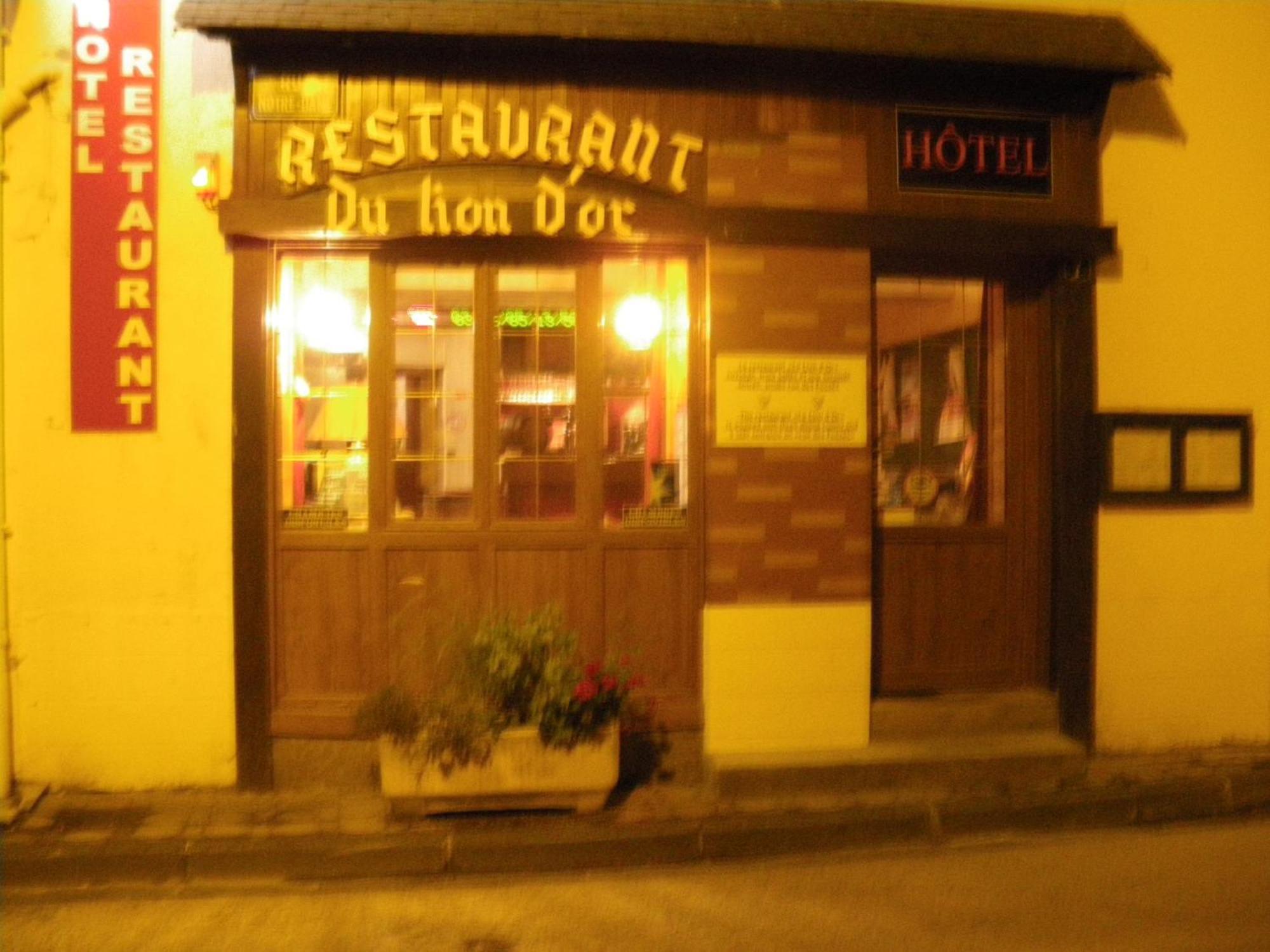 Hotel Restaurant Du Lion D'Or Château-Chinon Zewnętrze zdjęcie